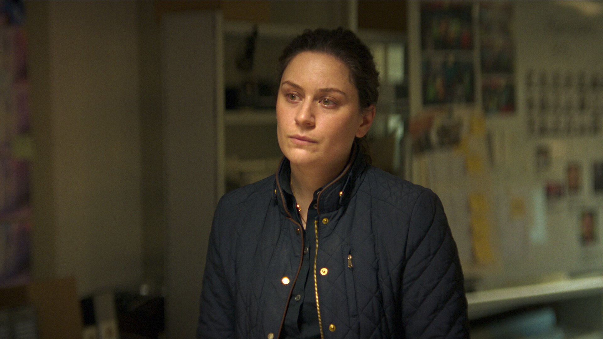 The Helicopter Heist S1E8 För nära solen