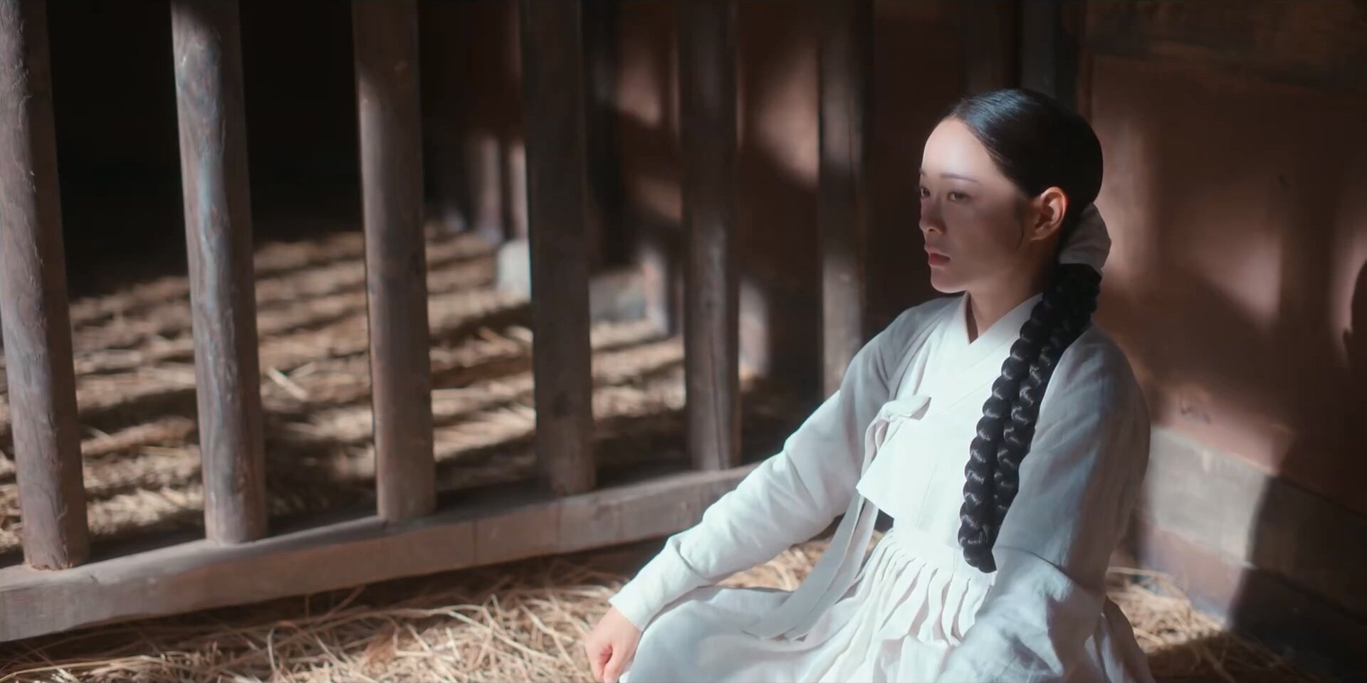 The Moon Flows Through the River S1E12 The Woman in White