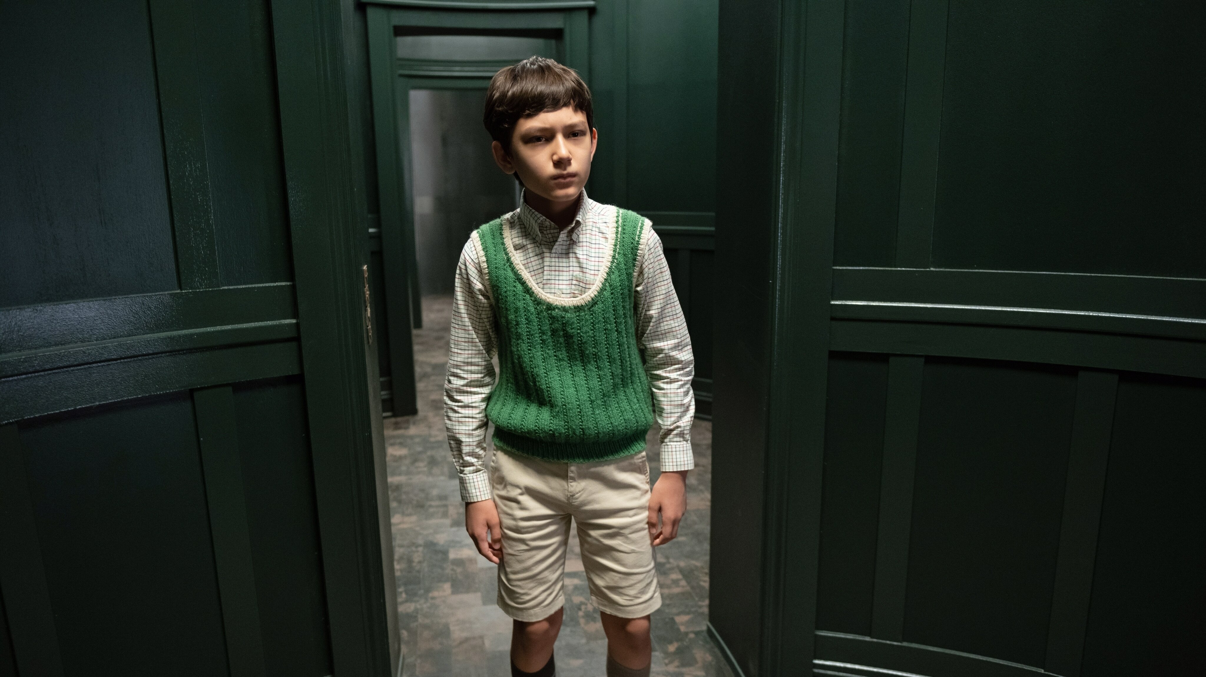 The Mysterious Benedict Society S1E1 A Bunch of Smart Orphans