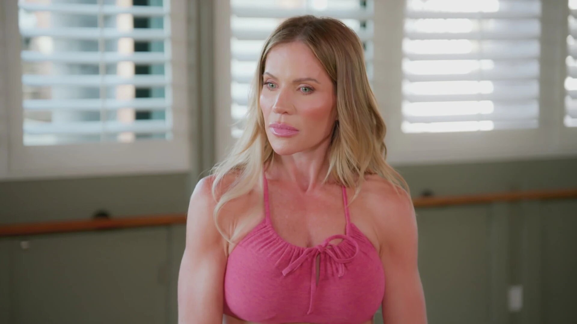 The Real Housewives of Orange County S20E4 Boxed In