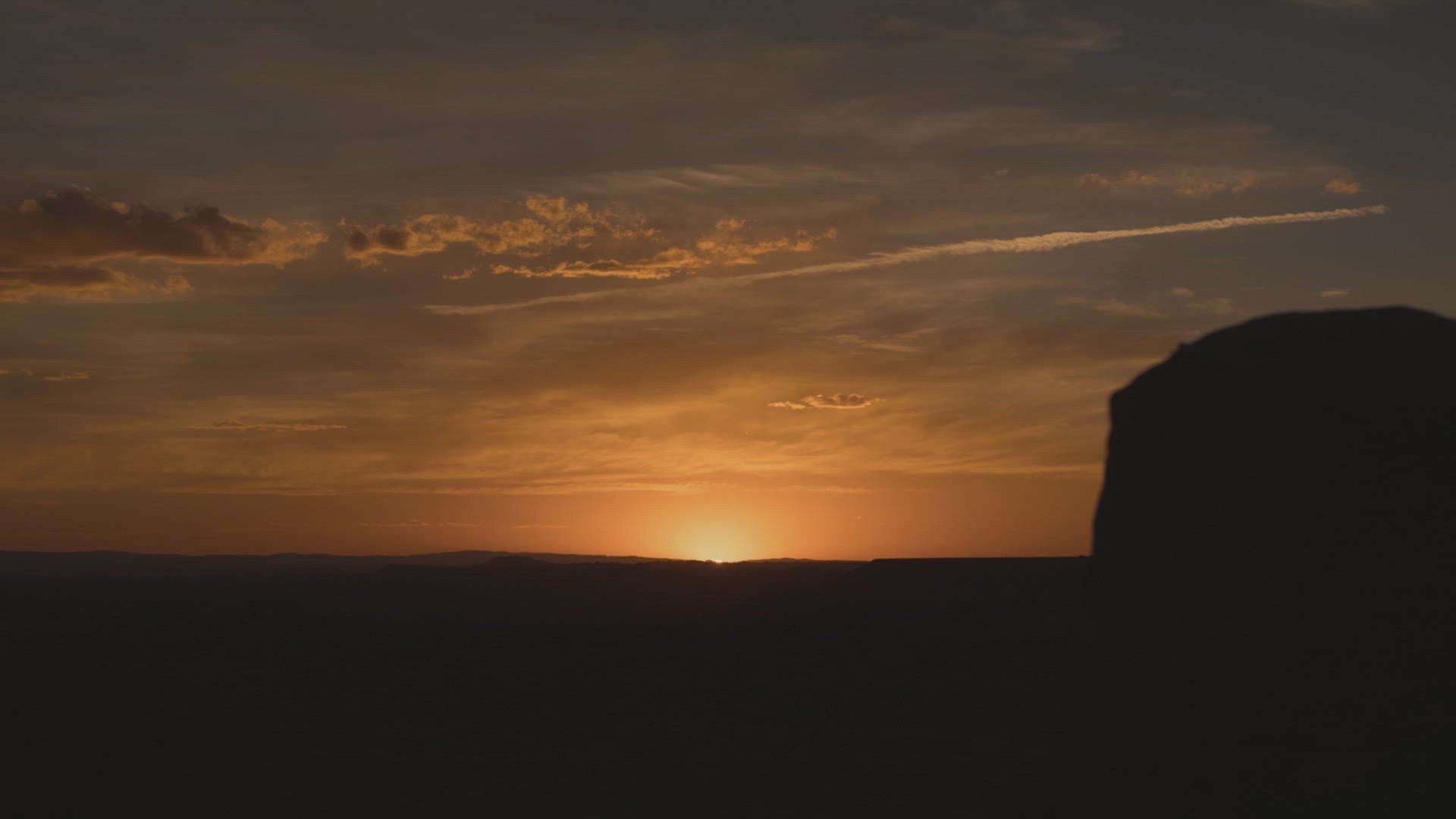 The Secret of Skinwalker Ranch S6E7 Lights Out