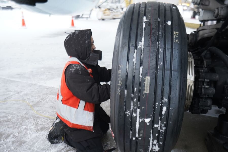 Toronto Airport: Uncovered S1E6 Racing the Storm