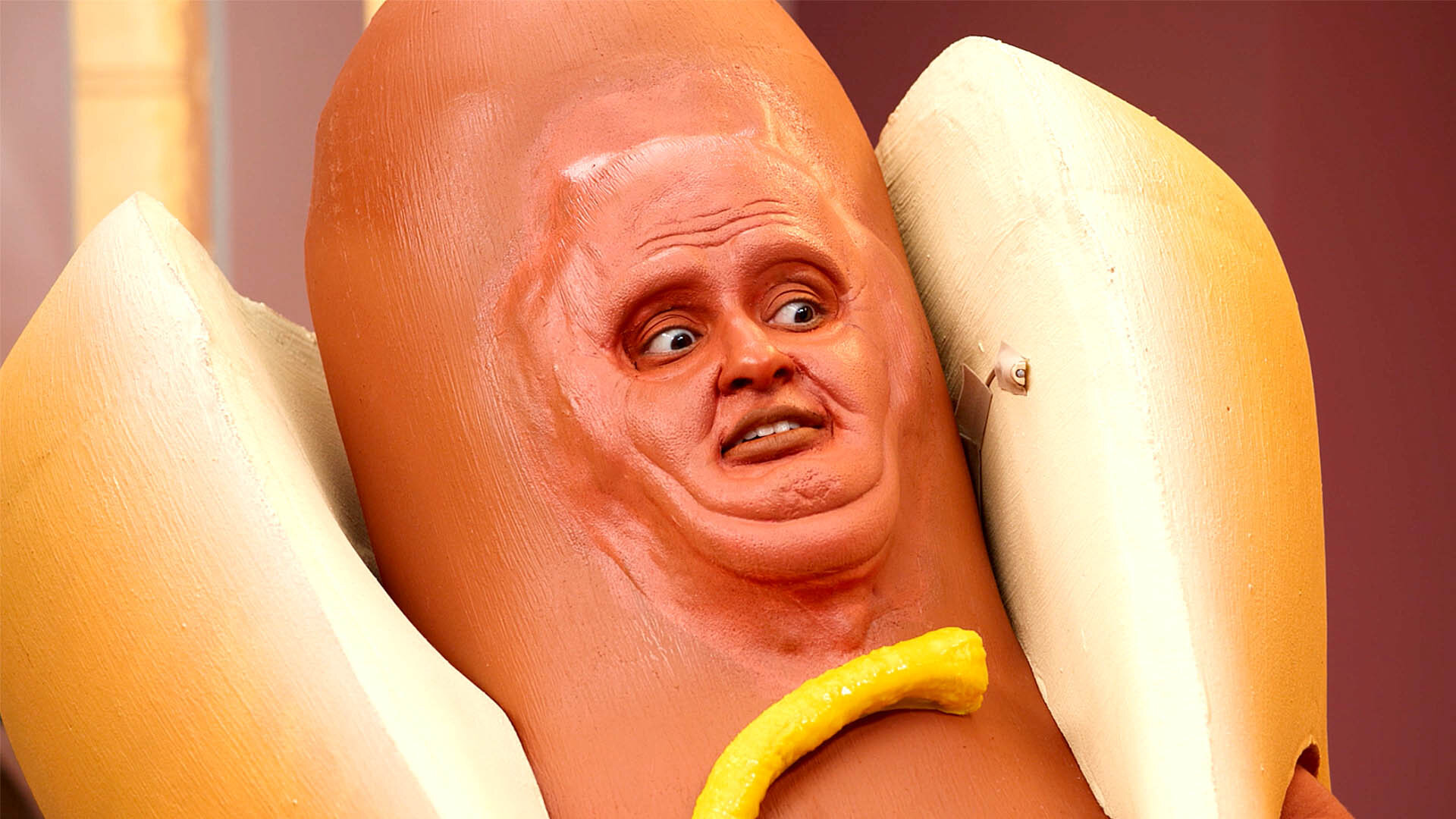 Very Important People S3E1 Mother Hot Dog