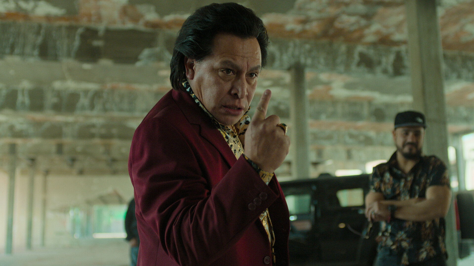 Welcome to the Family S1E4 Profanación de cadáver