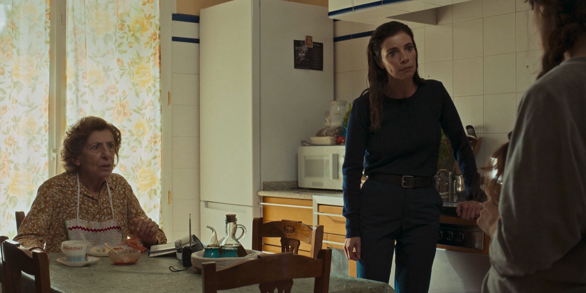 When No One Sees Us S1E4 Miércoles Santo