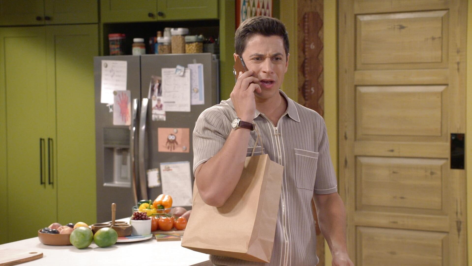 Wizards Beyond Waverly Place S1E13 There's Something About the Russos